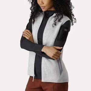 Arc'teryx - Women's Athena Covert Vest in Grey Heather, Med